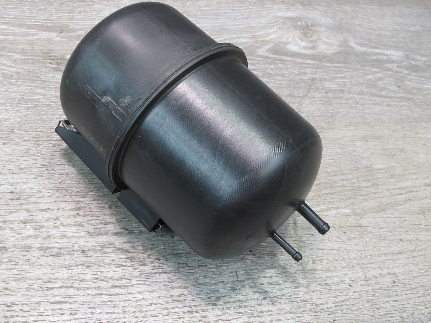 2017-2020 Maserati Levante M161 Air Vacuum Reservoir Tank
