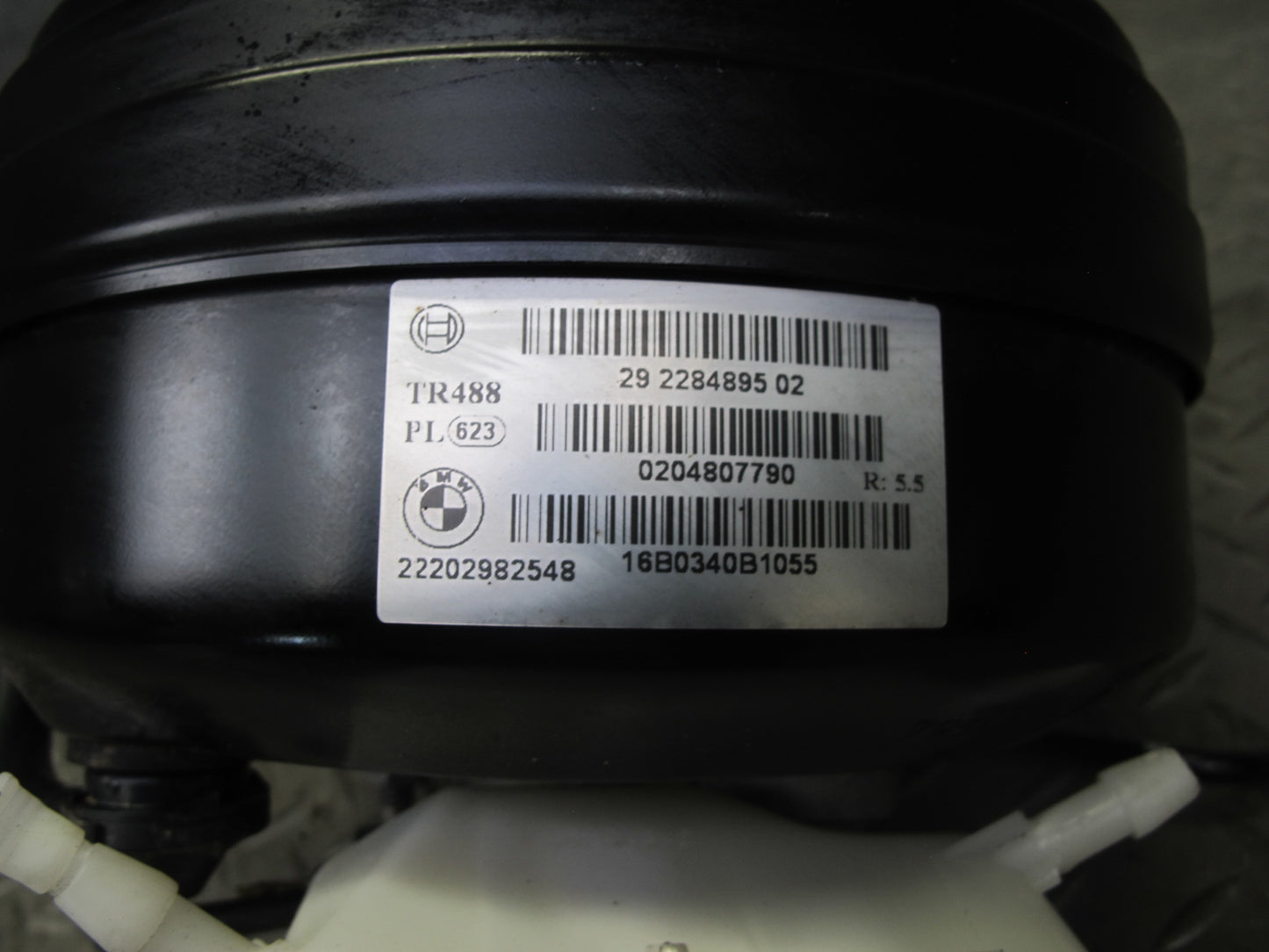 2015-2020 BMW F82 M4 Brake Master Cylinder Booster Fluid Reservoir