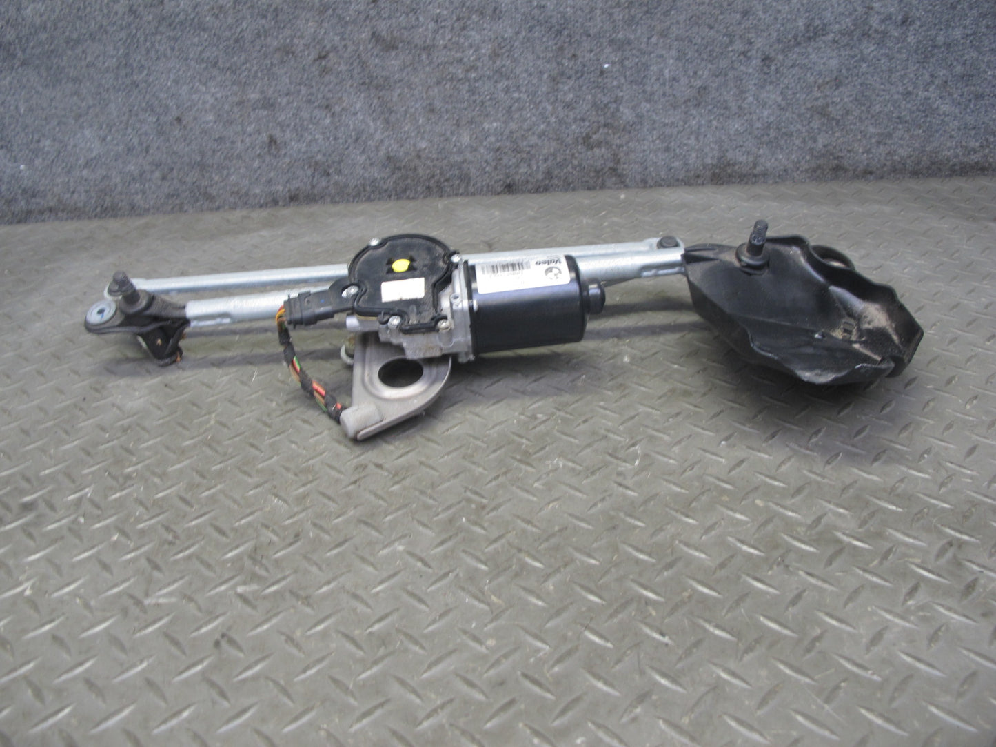 2015-2020 BMW F80 F82 M4 Windshield Wiper Transmission Linkage w Motor