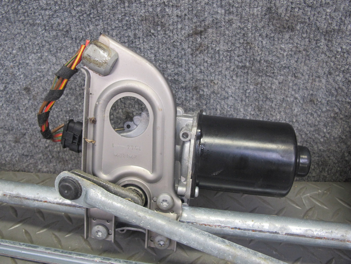 2015-2020 BMW F80 F82 M4 Windshield Wiper Transmission Linkage w Motor