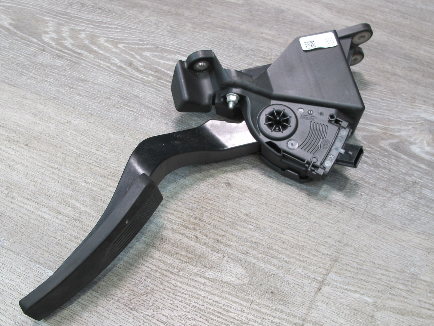 2017-2020 Maserati Levante M161 Gas Acceleration Pedal 04861714AF