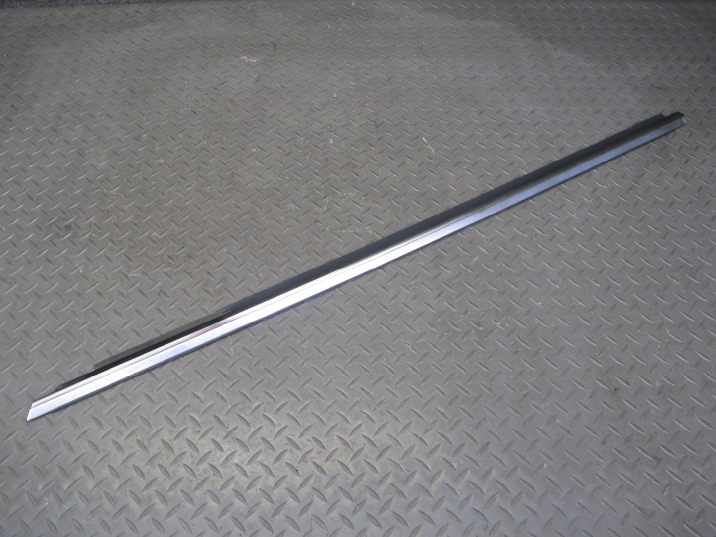 94-99 Mercedes W140 Front Left Door B Pillar & Window Trim Molding Set OEM