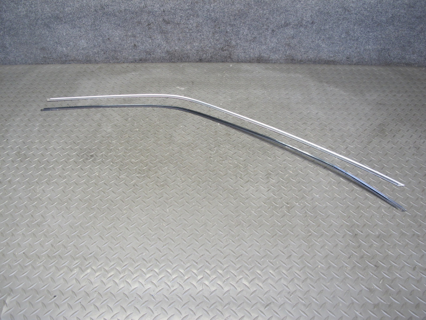 94-99 Mercedes W140 Front Left Door B Pillar & Window Trim Molding Set OEM