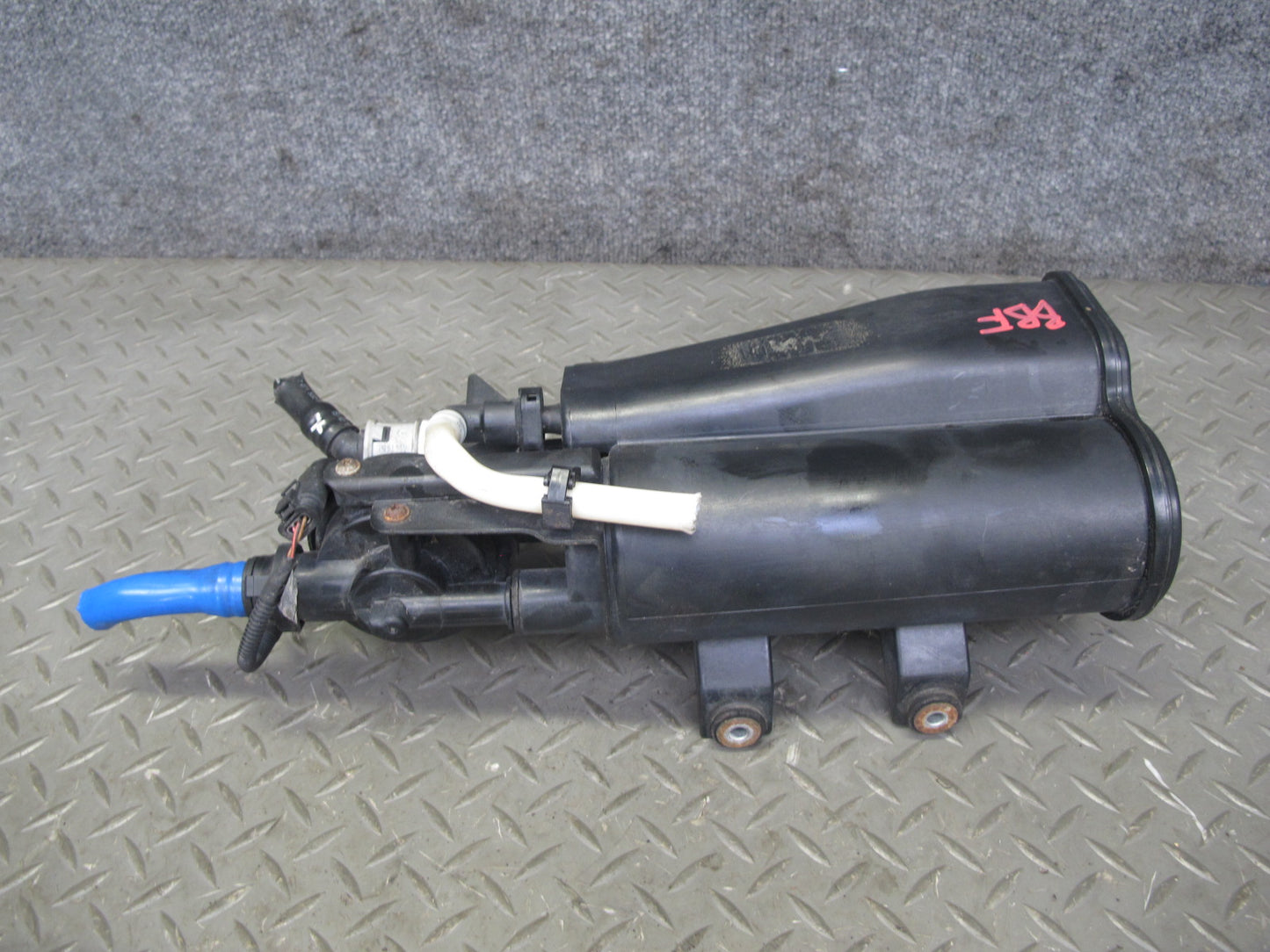 2015-2020 BMW F82 M4 Fuel Evap Vapor Charcoal Canister 7244151