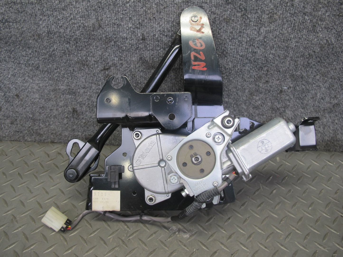 07-09 Nissan 350Z Z33 Convert Rear Right Soft TOP Roof Lift Motor w Hinge OEM