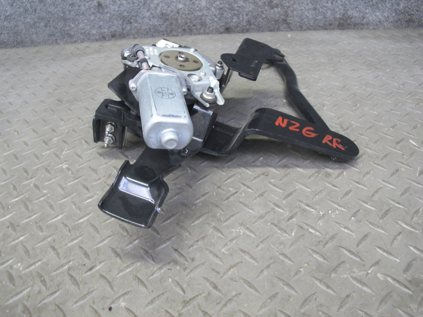 07-09 Nissan 350Z Z33 Convert Rear Right Soft TOP Roof Lift Motor w Hinge OEM