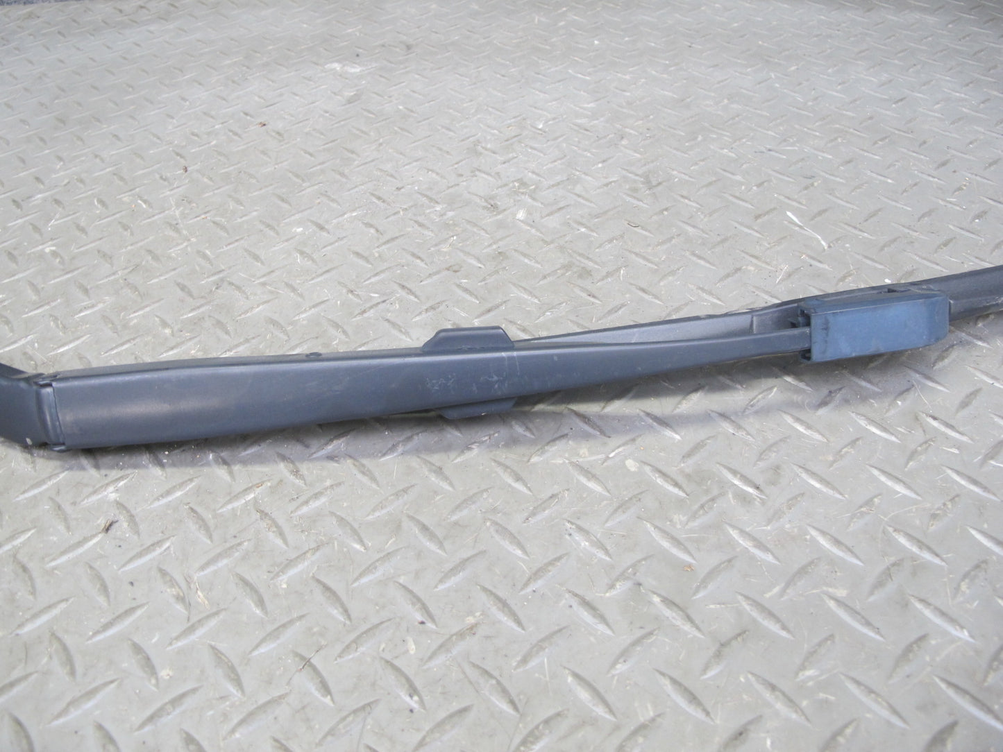 03-09 Nissan 350Z Z33 Set of 2 Front Left & Right Windshield Wiper Arm OEM