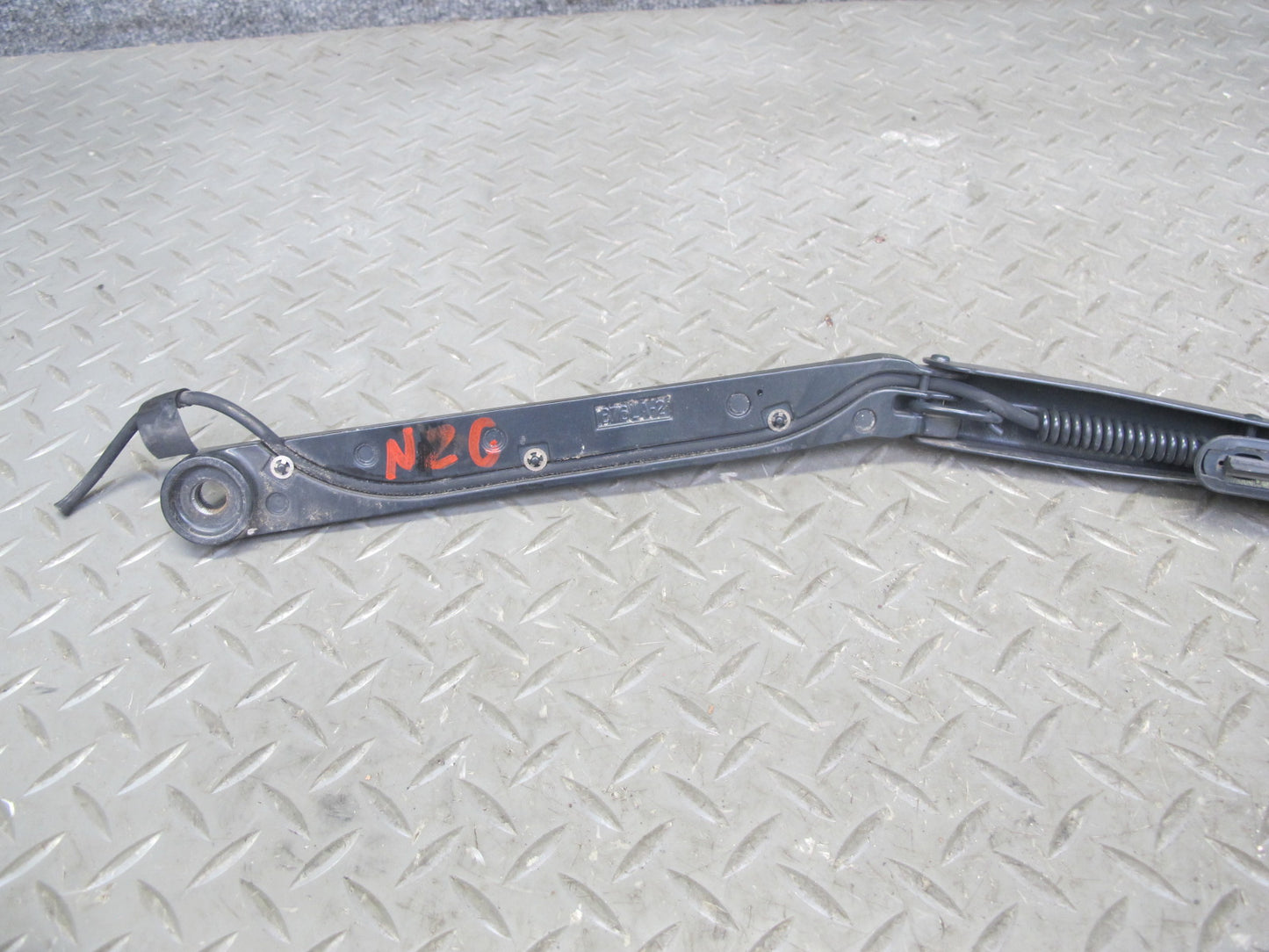 03-09 Nissan 350Z Z33 Set of 2 Front Left & Right Windshield Wiper Arm OEM