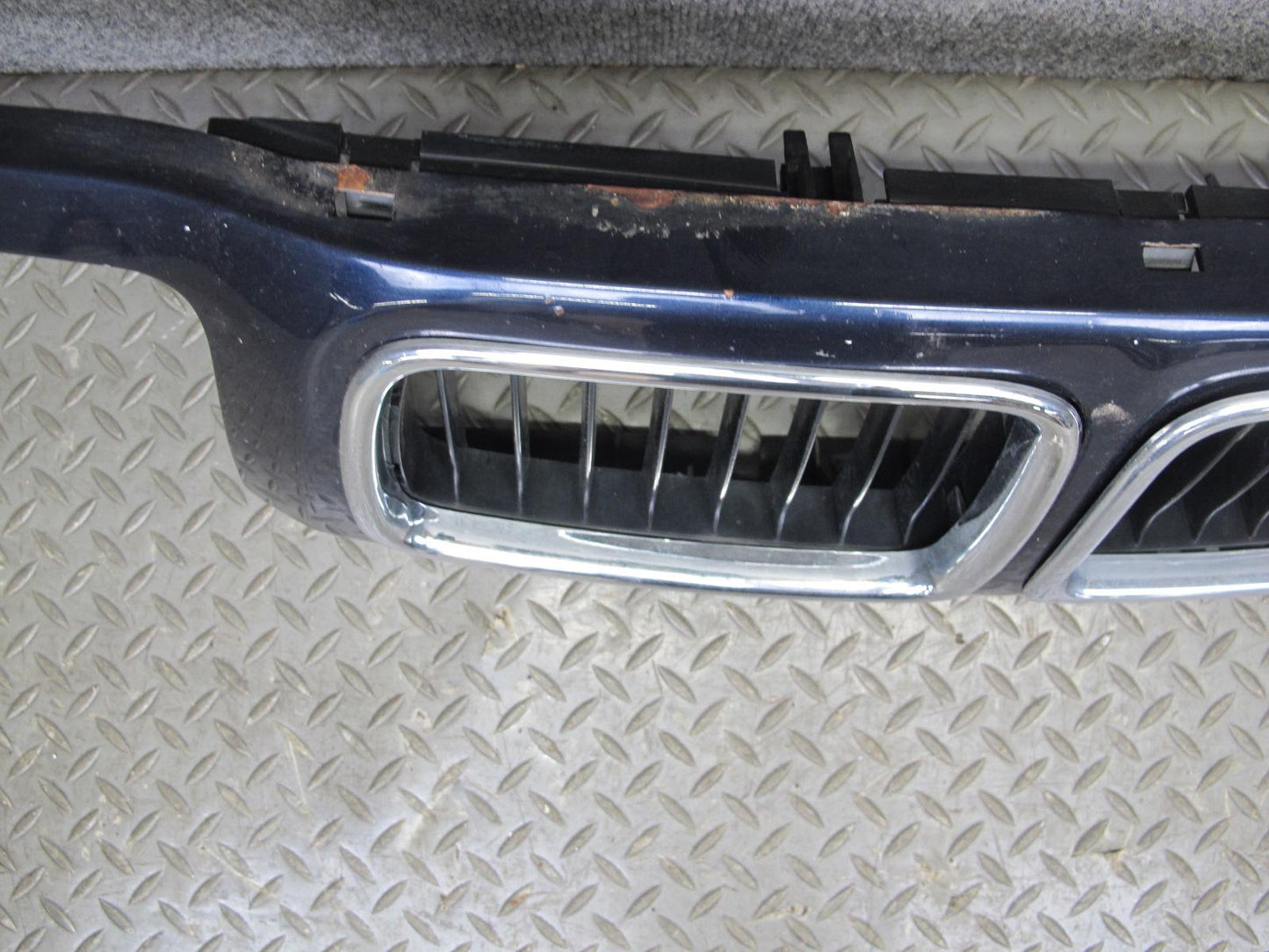 93-95 BMW E34 5-SERIES Front Nose Panel Cover Blue w Kindley Grille Assembly OEM