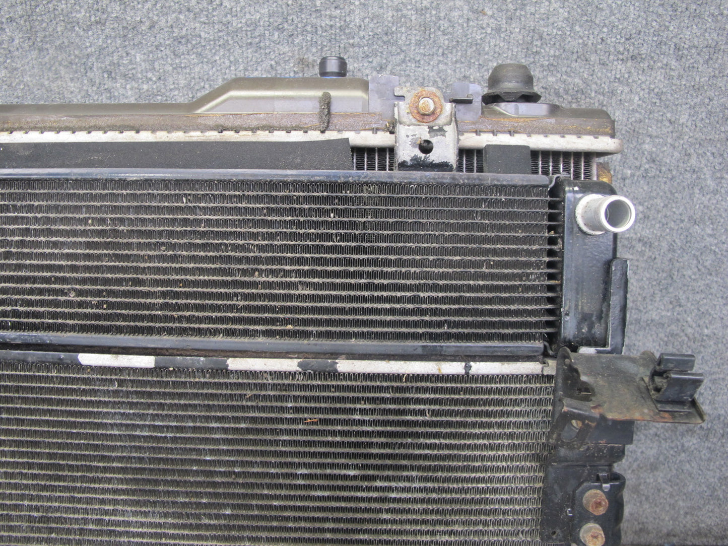 08-09 Lexus UVF46 LS600h Engine Cooling & Inverter Radiator w A/C Condenser OEM