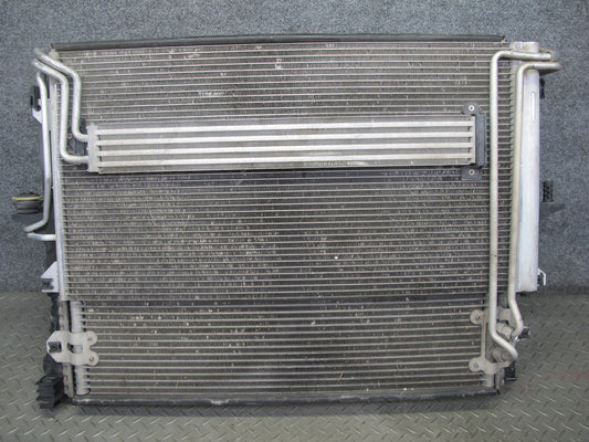 2003-2006 Porsche Cayenne 955 4.5L Turbo Engine Radiator A/C Condenser Fan Assy