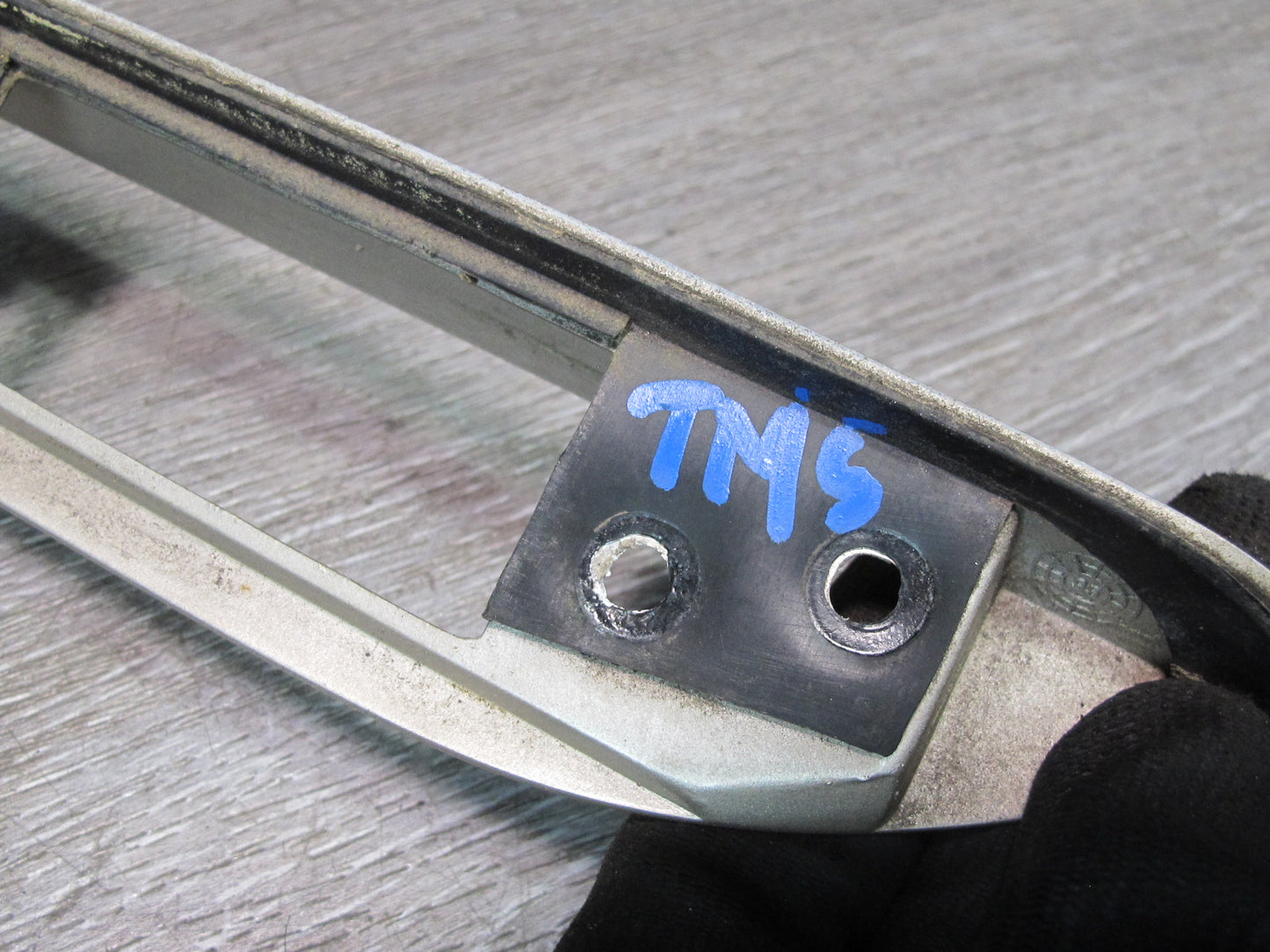 94-99 Mercedes W140 S-class Rear Trunk Lid License Plate Trim w Light OEM