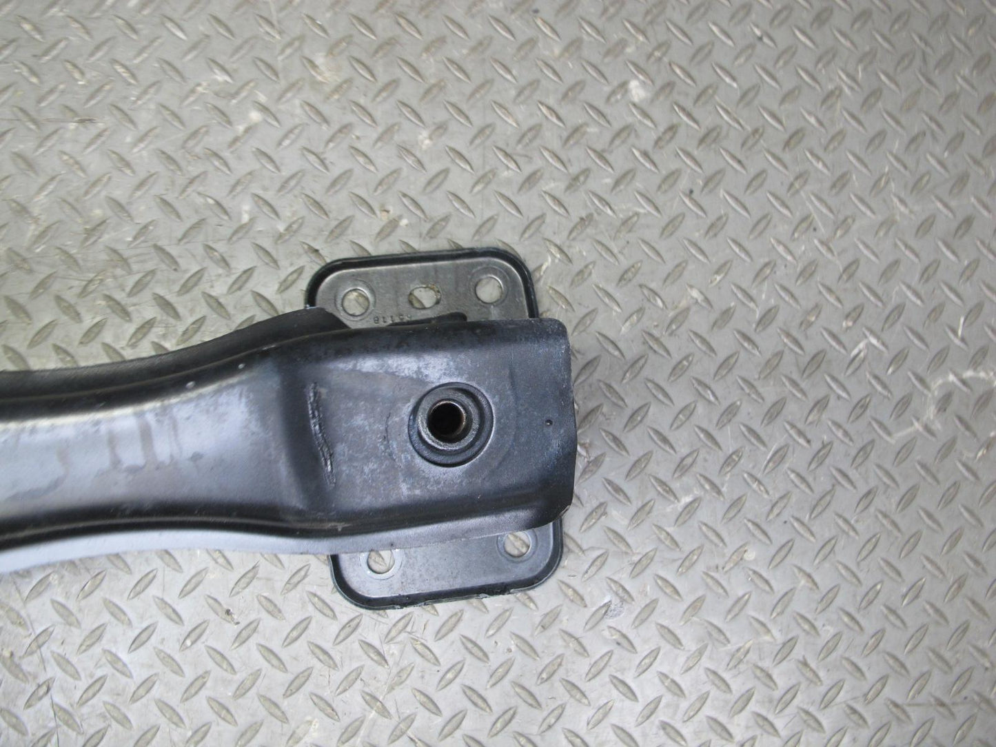 2008-2014 BMW E70 E71 E72 X6 Rear Bumper Impact Reinforcement Bar 7158449