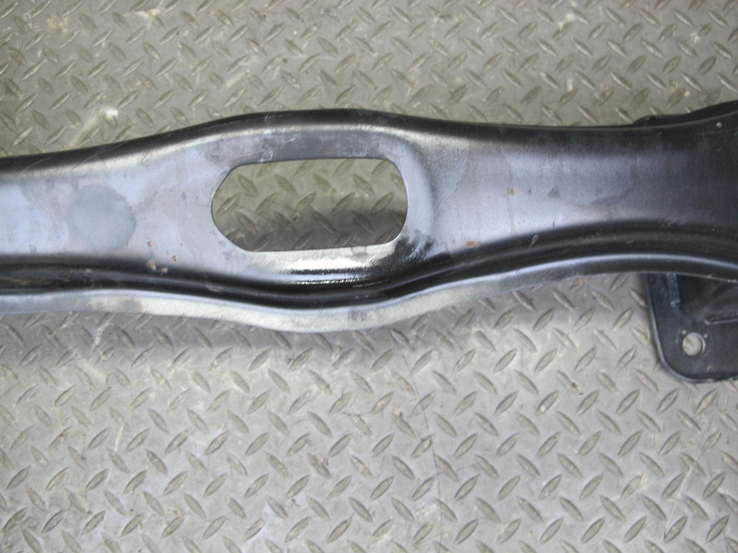 2008-2014 BMW E70 E71 E72 X6 Rear Bumper Impact Reinforcement Bar 7158449