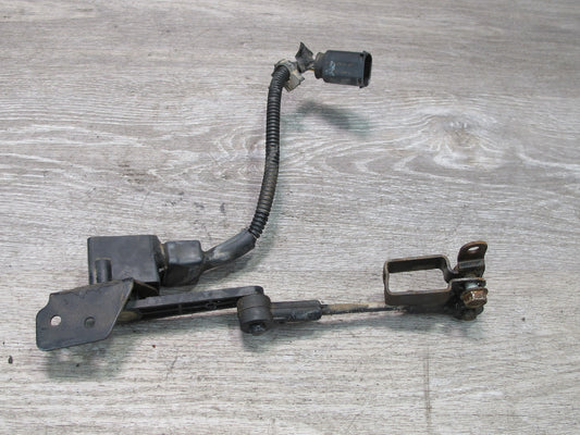 2003-2007 Hummer H2 Rear Left Driver Side Suspension Height Level Sensor