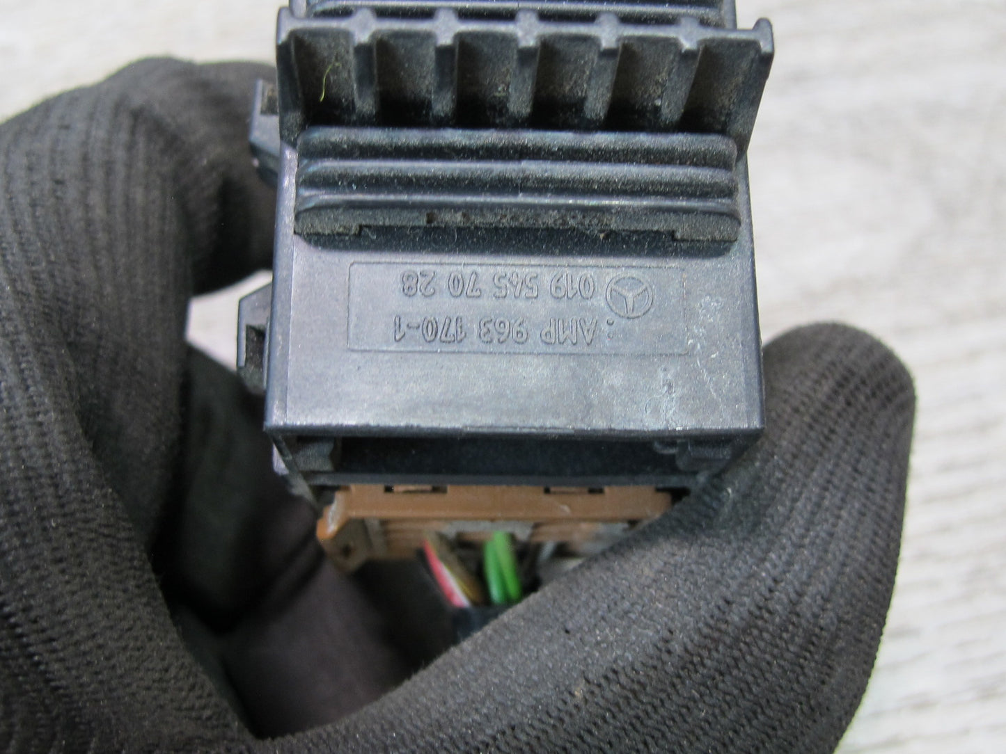 94-99 Mercedes W140 S-class Front Left Driver Door Switch Plug 0195457028 OEM