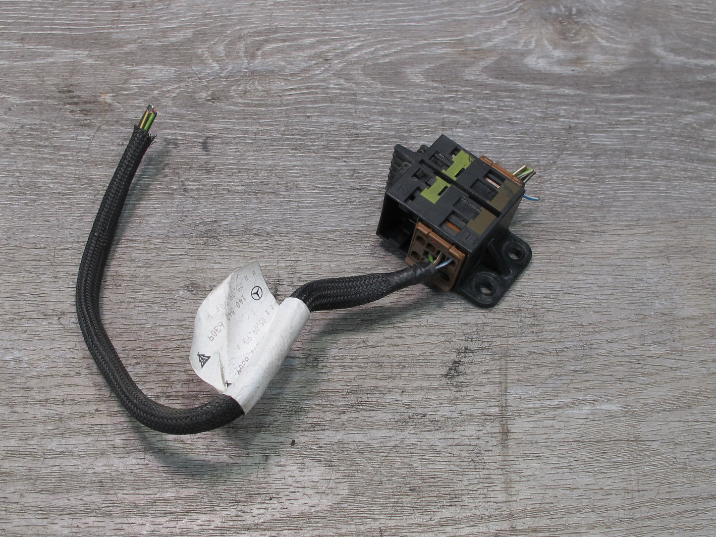 94-99 Mercedes W140 S-class Front Left Driver Door Switch Plug 0195457028 OEM
