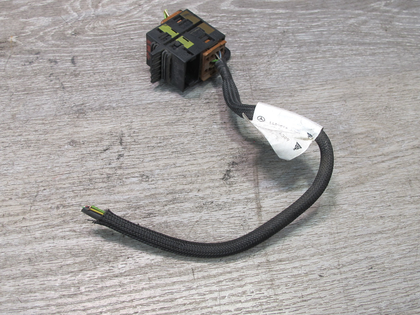 94-99 Mercedes W140 S-class Front Left Driver Door Switch Plug 0195457028 OEM