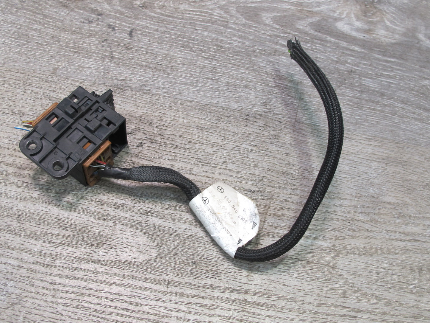 94-99 Mercedes W140 S-class Front Left Driver Door Switch Plug 0195457028 OEM