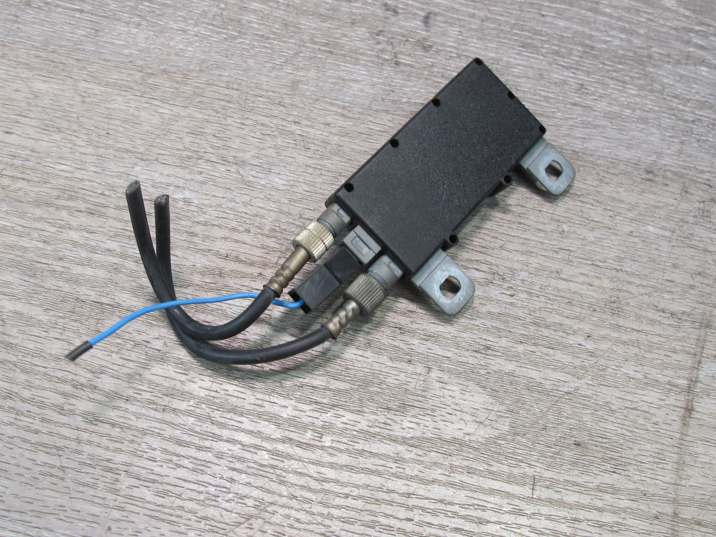 94-99 Mercedes W140 S-class Radio Antenna AMP Amplifier Module 1408202489 OEM