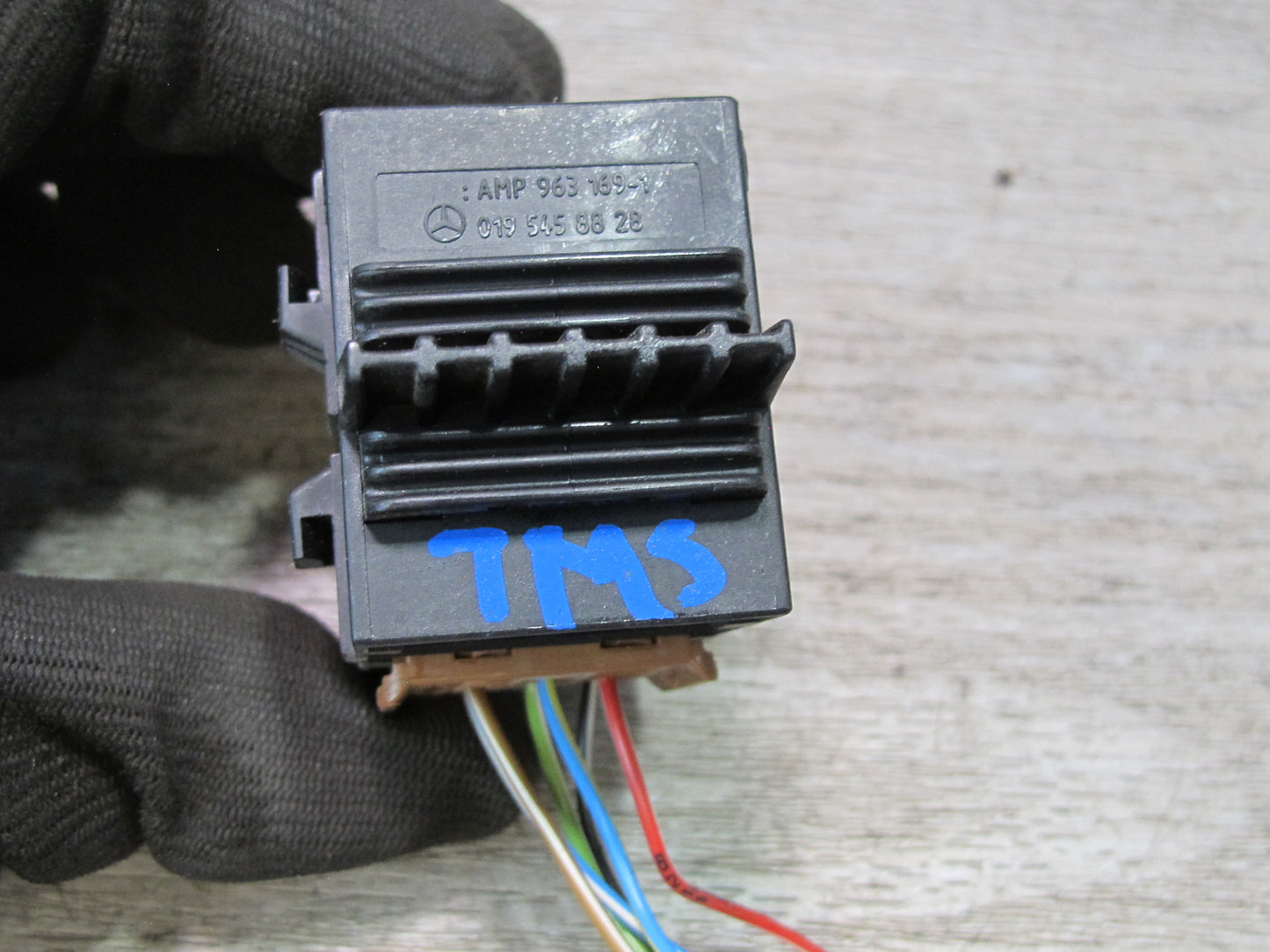 94-99 Mercedes W140 S-class Front Right Pass Door Switch Plug 0195458828 OEM