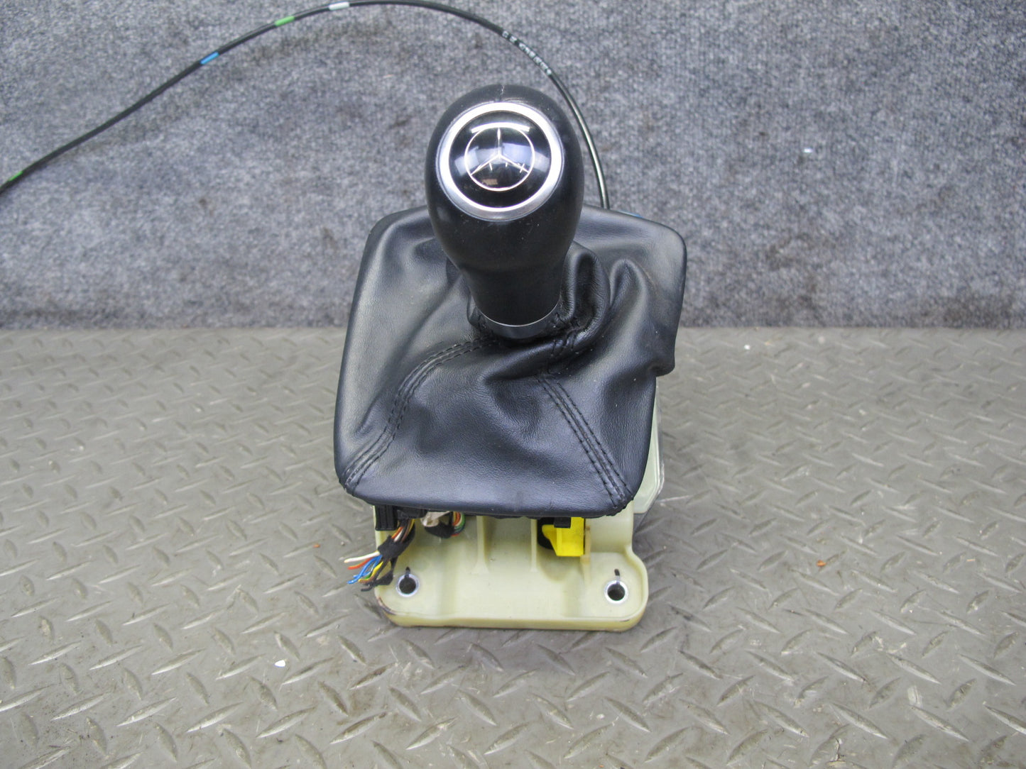 12-16 Mercedes R172 SLK Automatic Transmission Gear Box Shifter Selector W/ Knob