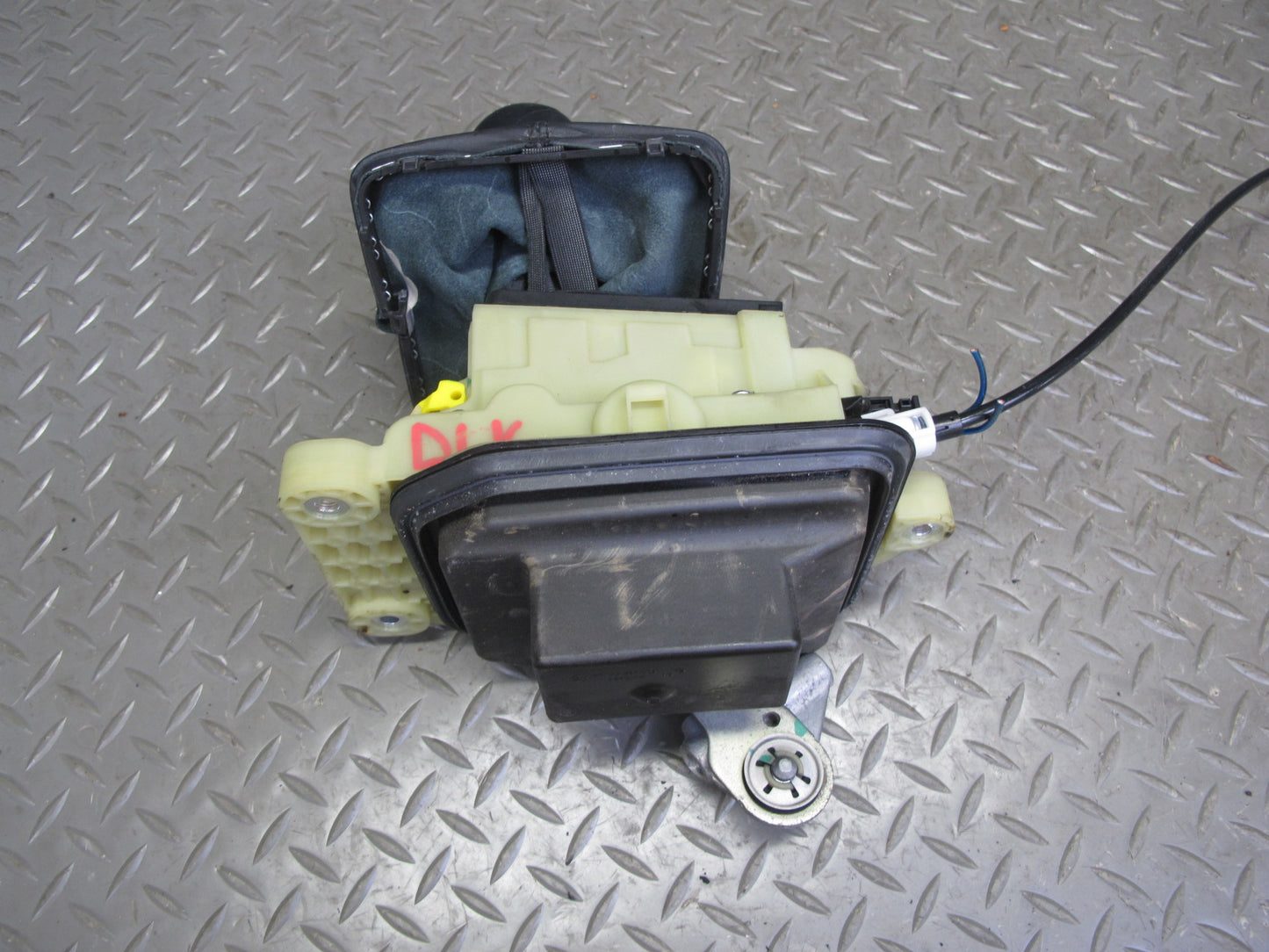 12-16 Mercedes R172 SLK Automatic Transmission Gear Box Shifter Selector W/ Knob