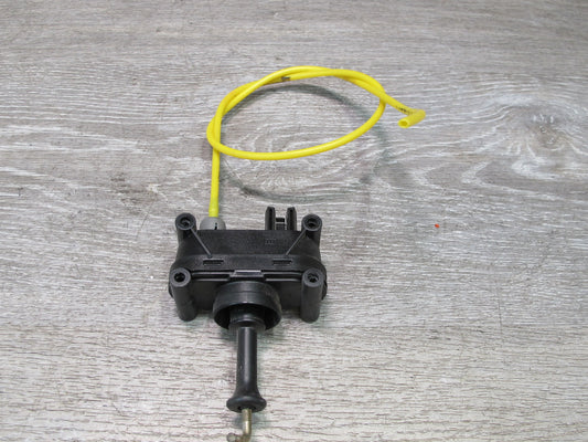 94-99 Mercedes W140 S-class Sedan Rear Trunk Lock Vacuum Actuator OEM