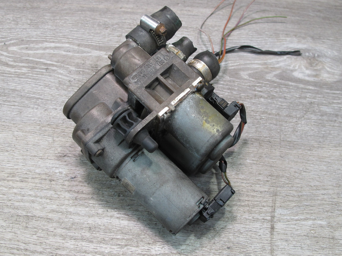 94-99 Mercedes W140 S-class Heater Control Water Valve 0018301484 OEM