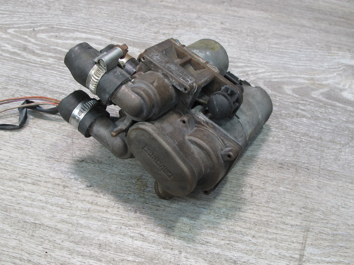 94-99 Mercedes W140 S-class Heater Control Water Valve 0018301484 OEM