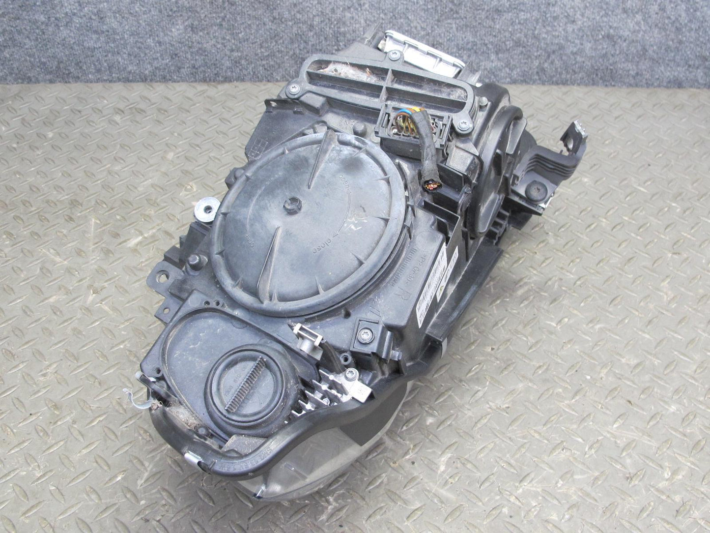 2015-2017 BMW F82 F32 F33 Front Right Xenon HID Headlight Lamp w Ballast 7424112