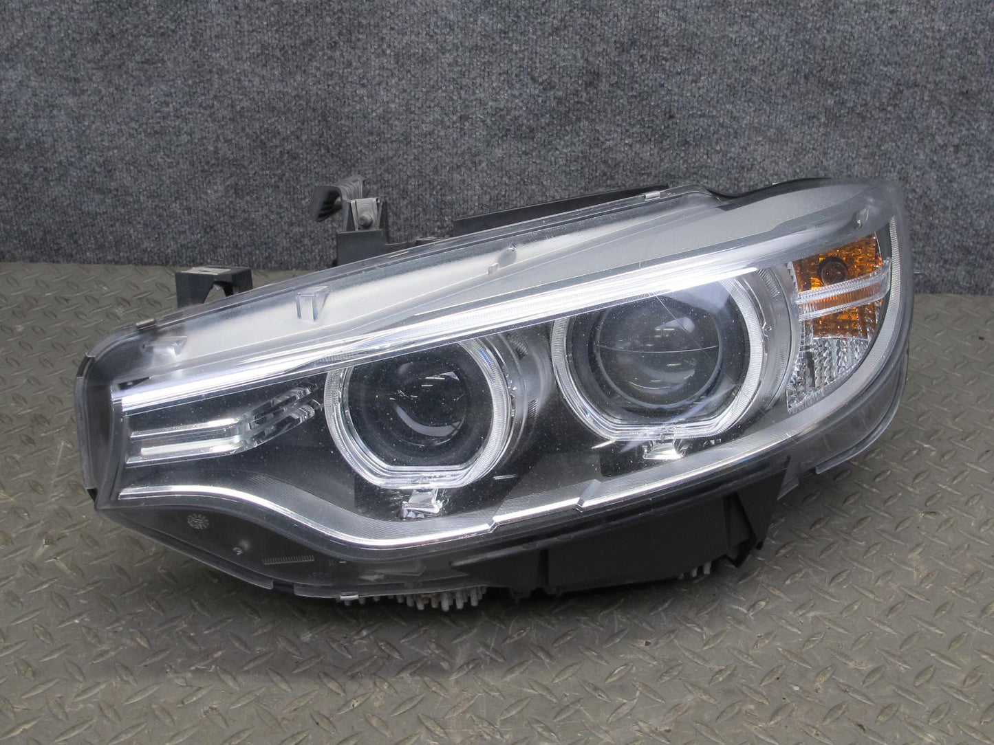 2015-2017 BMW F82 F32 F33 Front Left Xenon HID Headlight Lamp w Ballast 7424111