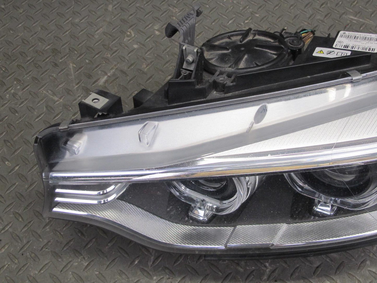 2015-2017 BMW F82 F32 F33 Front Left Xenon HID Headlight Lamp w Ballast 7424111