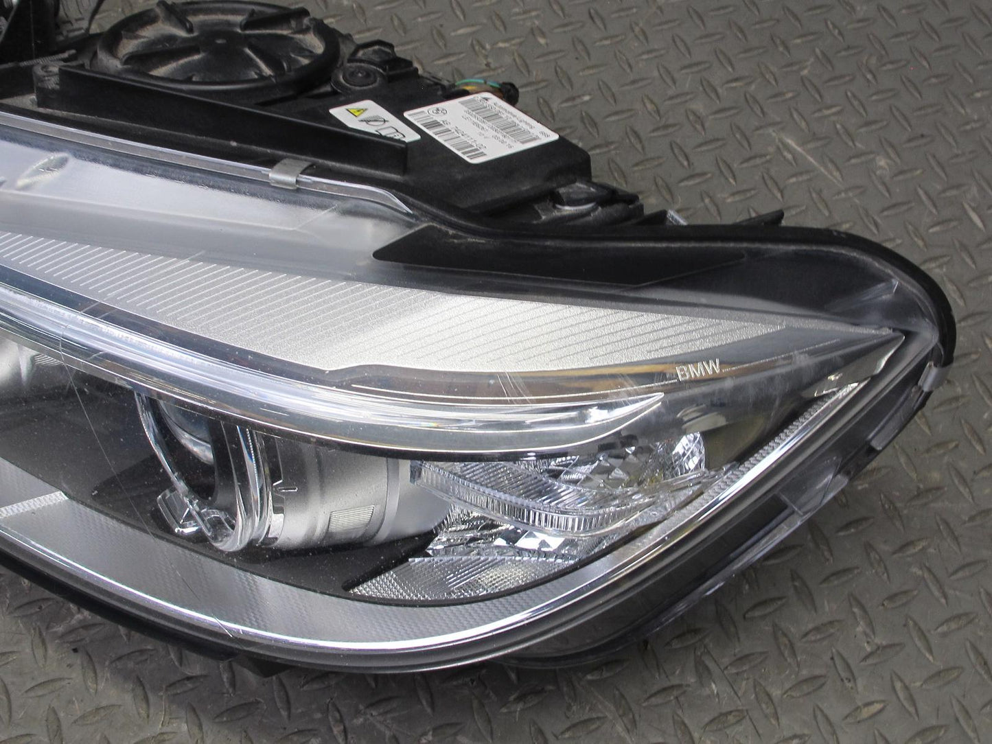 2015-2017 BMW F82 F32 F33 Front Left Xenon HID Headlight Lamp w Ballast 7424111