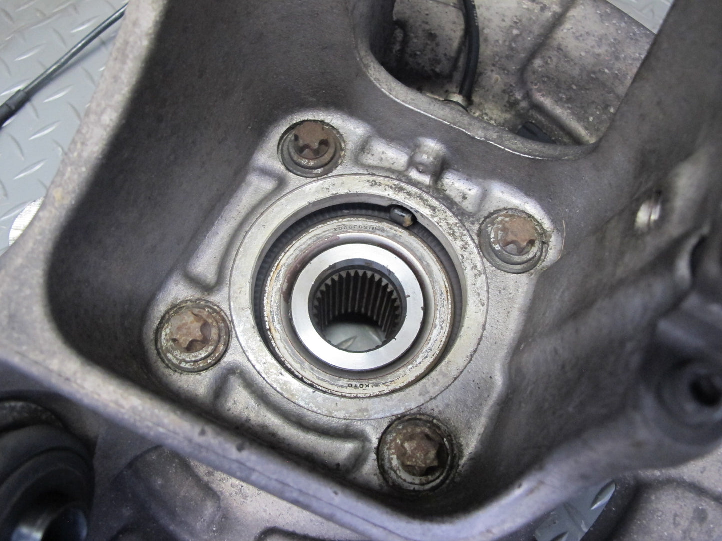 2008-2014 BMW E71 E72 X6 AWD Rear Left Spindle Knuckle Wheel Hub Bearing