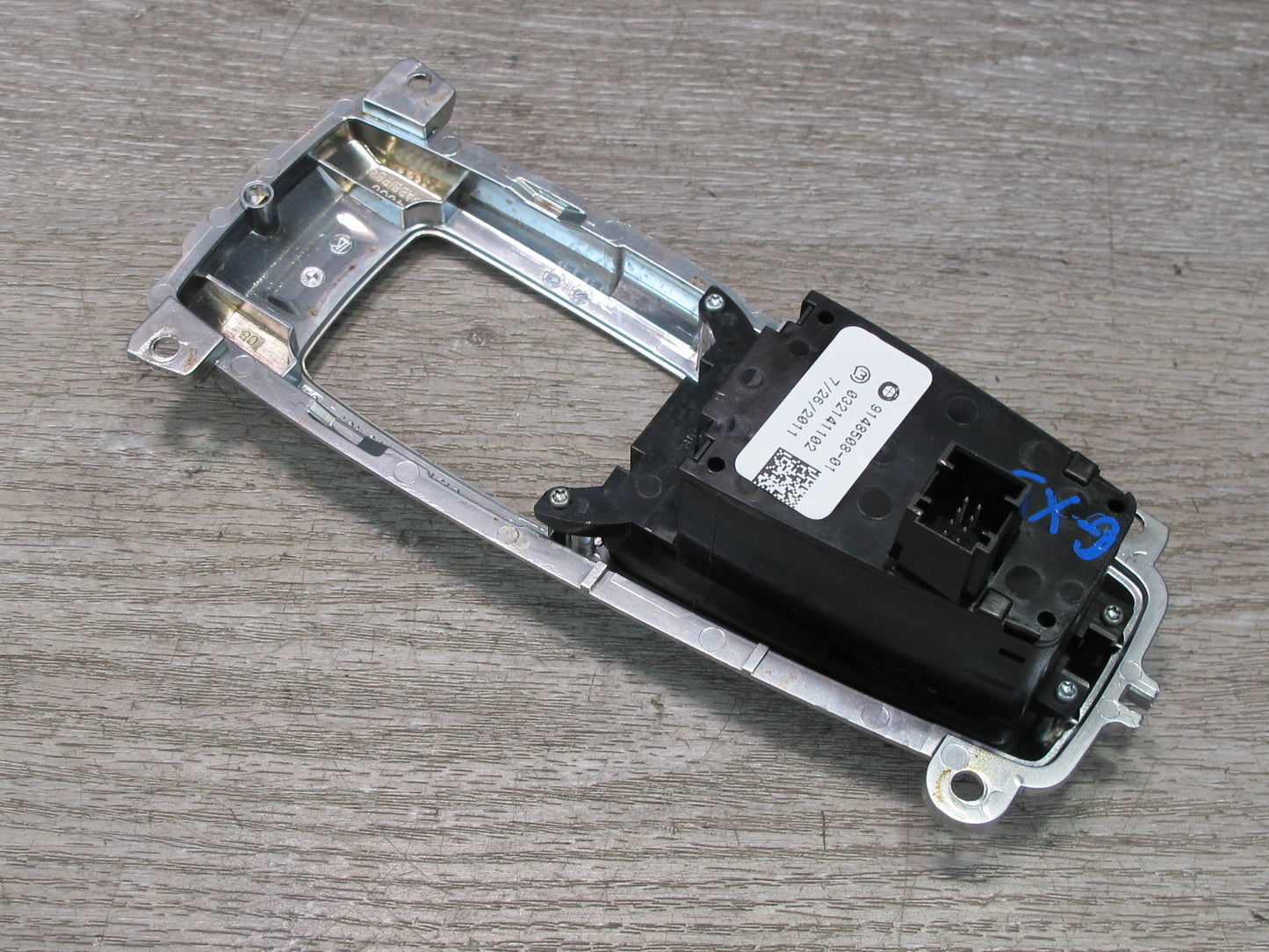 2008-2014 BMW E71 E72 X6 Emergency Parking Brake Button Switch w Trim
