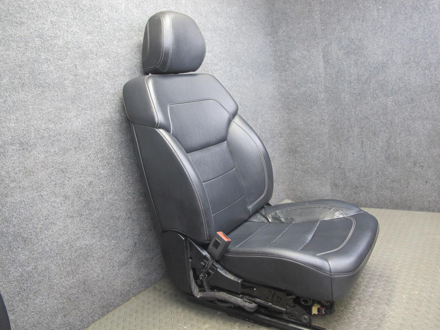 12-15 Mercedes W166 Ml-class Set of 2 Front Right & Left Seat Black OEM