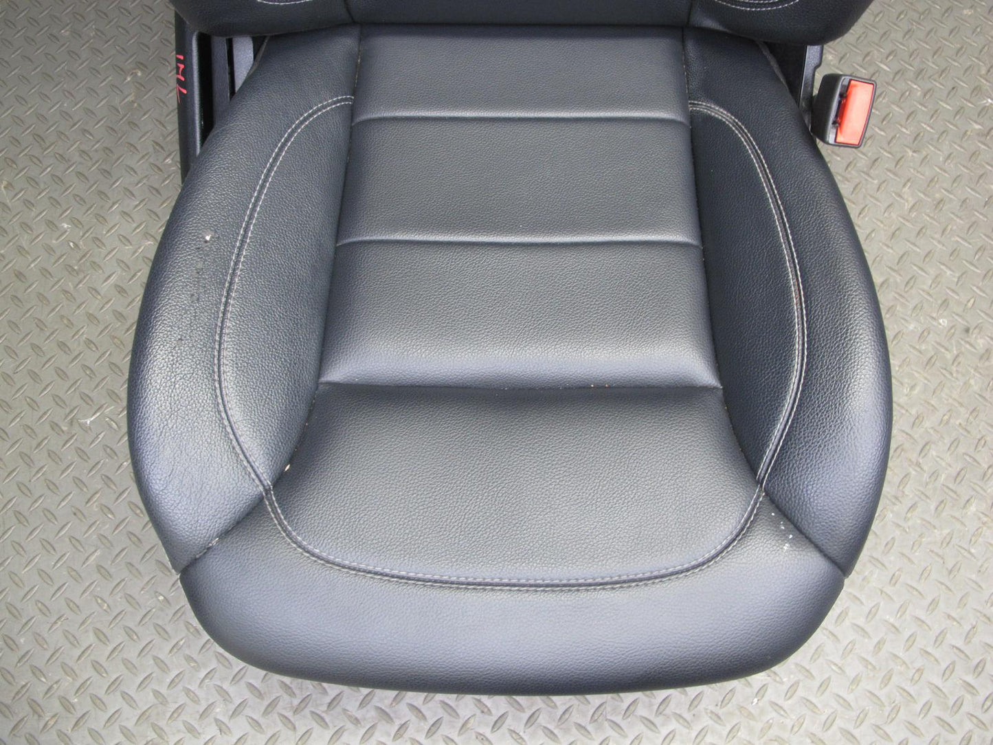 12-15 Mercedes W166 Ml-class Set of 2 Front Right & Left Seat Black OEM