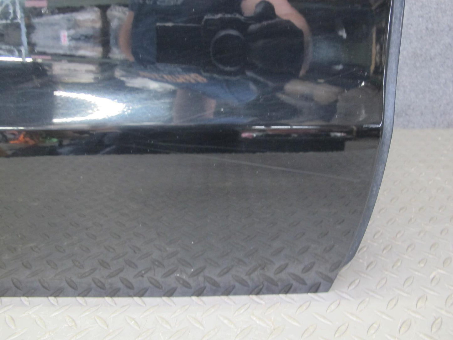 12-15 Mercedes X166 W166 GL Ml-class Front Right Door Shell Panel Black Assy OEM