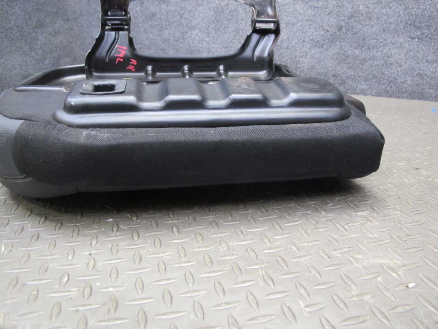 12-15 Mercedes W166 Ml-class Rear Right Seat Lower Cushion Black OEM