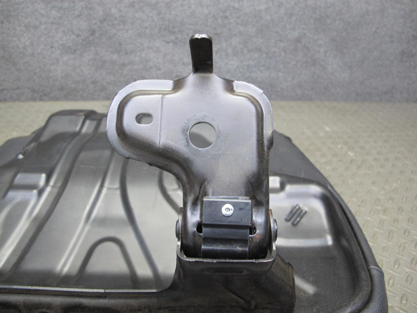 12-15 Mercedes W166 Ml-class Rear Right Seat Lower Cushion Black OEM