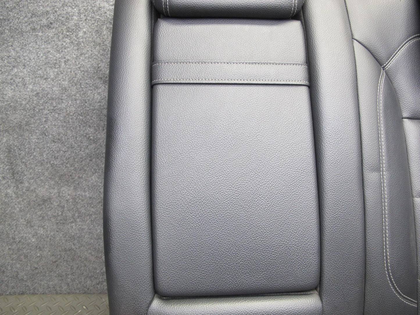 12-15 Mercedes W166 Ml-class Rear Left Seat Upper Cushion w Headrest Black OEM