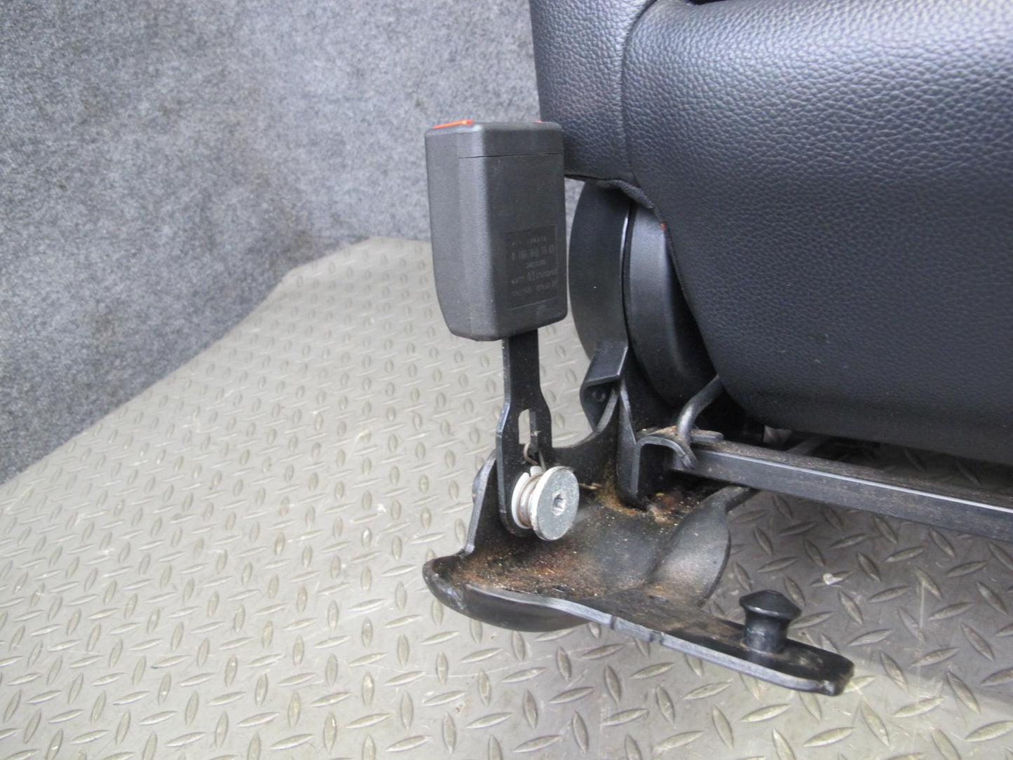 12-15 Mercedes W166 Ml-class Rear Left Seat Upper Cushion w Headrest Black OEM