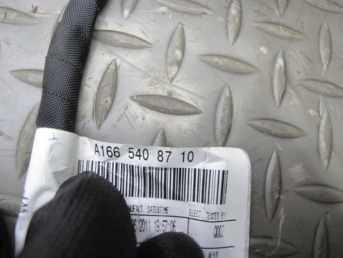 12-15 Mercedes W166 Ml-class Rear Left Seat Upper Cushion w Headrest Black OEM