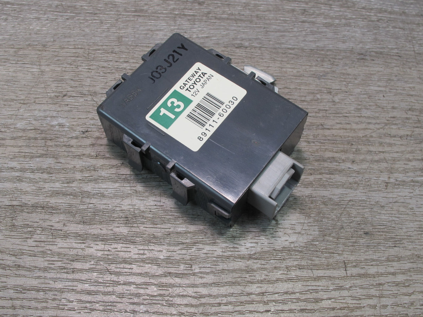2003-2007 Lexus UZJ100L LX470 Multiplex Network Gateway Computer Control Module