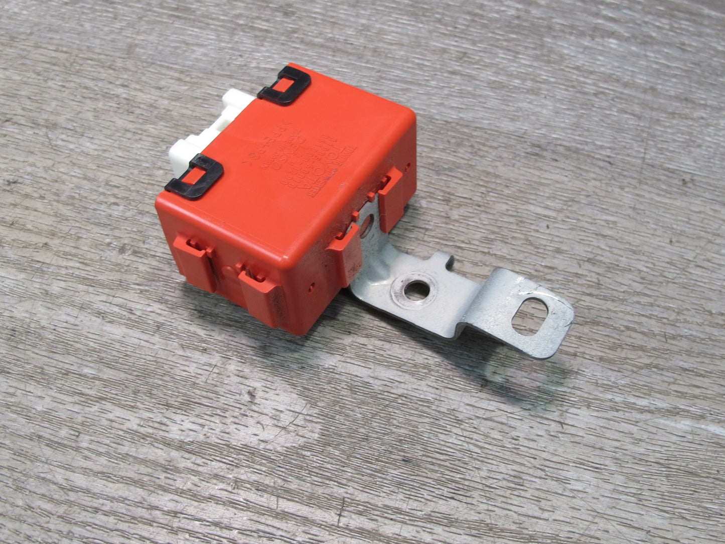 2003-2007 Lexus UZJ100L LX470 Towing Converter Computer Control Module