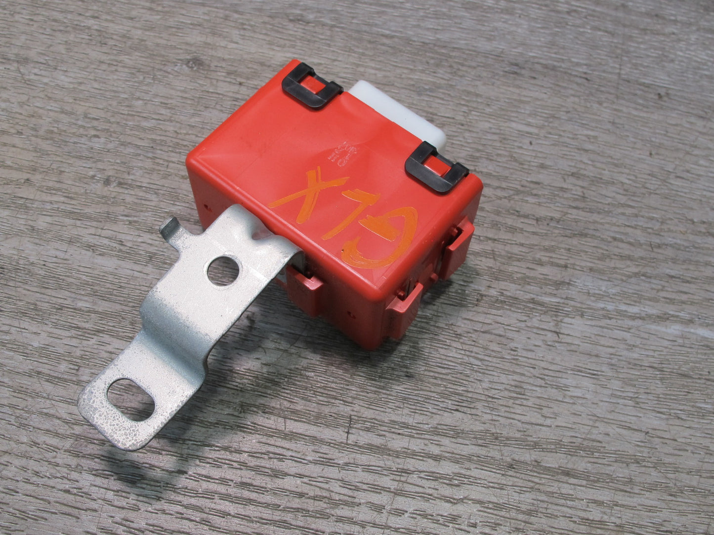 2003-2007 Lexus UZJ100L LX470 Towing Converter Computer Control Module
