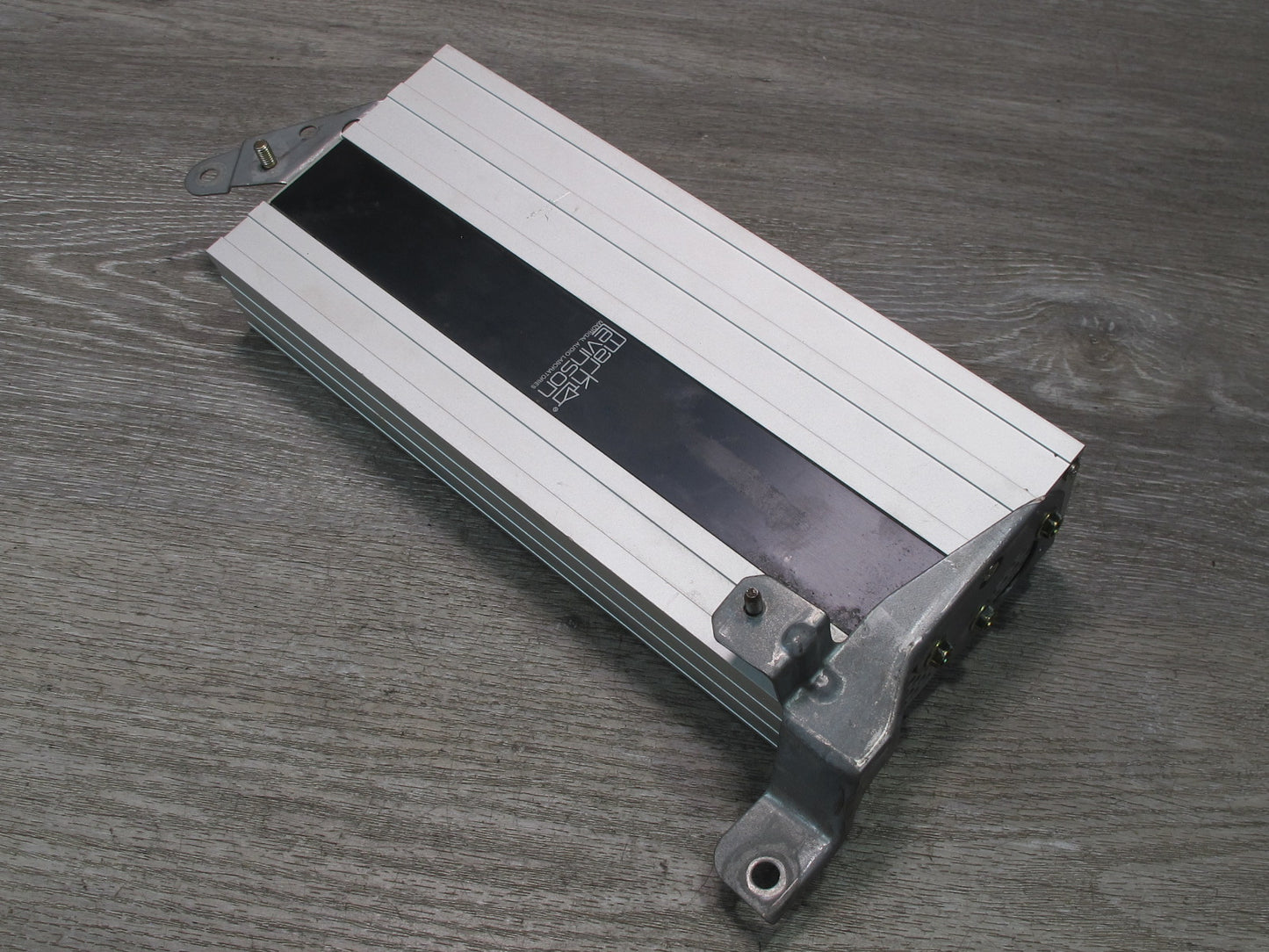 2003-2007 Lexus UZJ100L LX470 Mark Levinson Audio Amplifier 86280-0W051