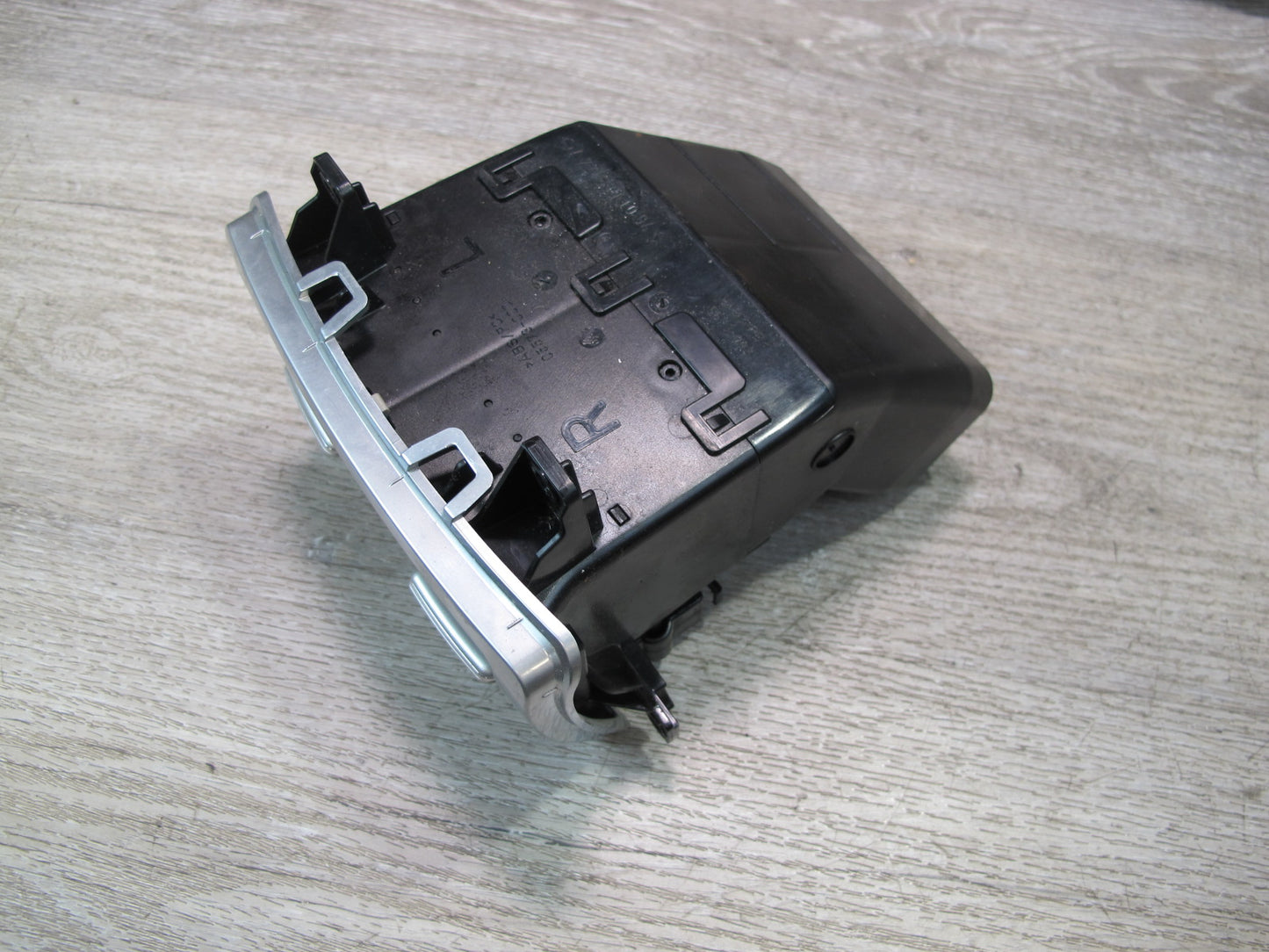 07-13 Mercedes W221 S-class Set of 3 Dash Rear Center Console Air Vent Trim OEM