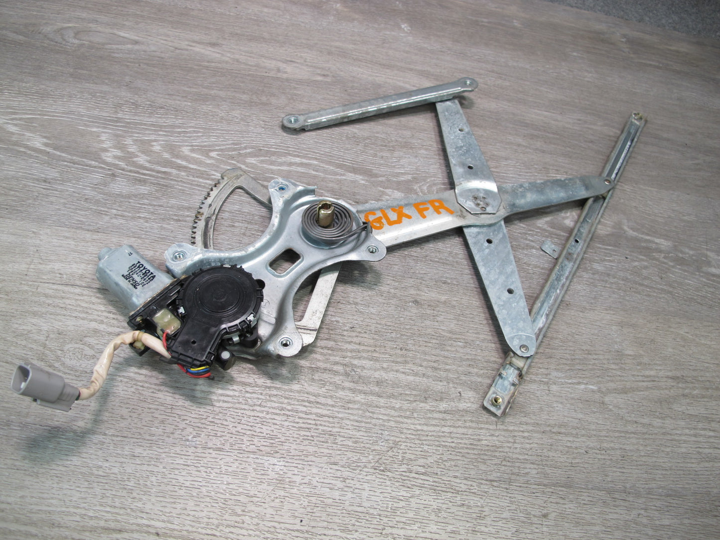 1998-2007 Lexus J100 LX470 Front Right Passenger Side Window Regulator W/ Motor